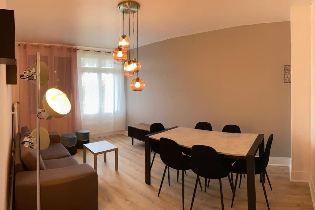 Bel Appartement Centre Ville De Vierzon Esterno foto