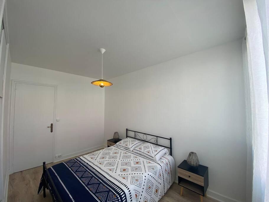 Bel Appartement Centre Ville De Vierzon Esterno foto